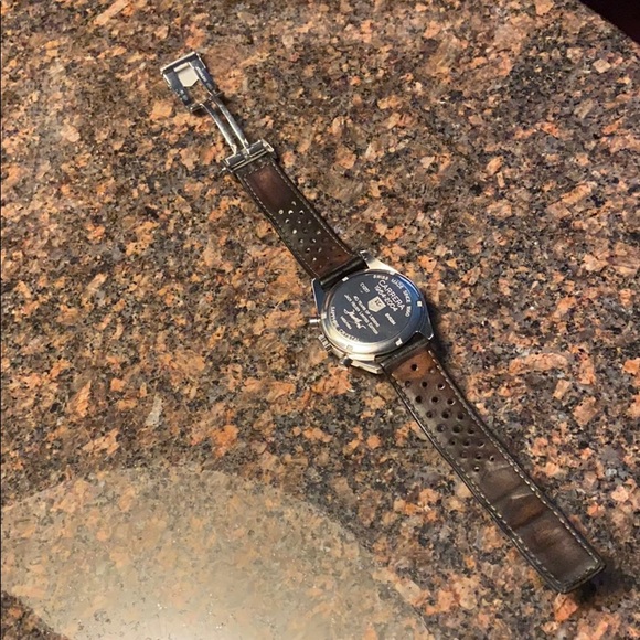 Tag Heuer CV2117 - Picture 6 of 12